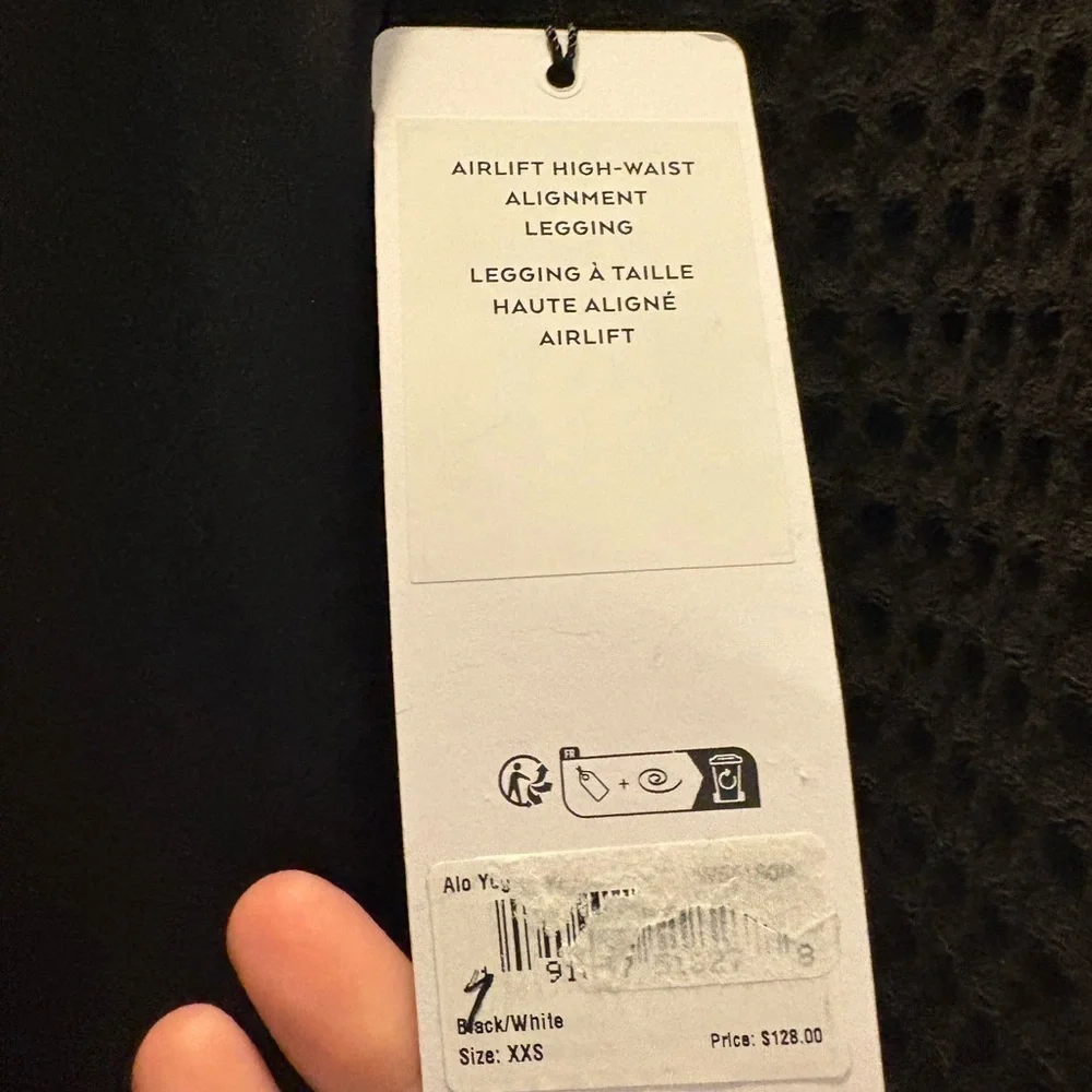 ALO Yoga nwt sold